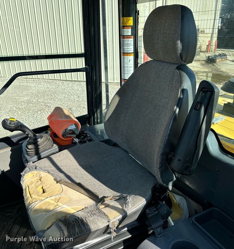 image for item OF9064 2016 Komatsu WA200-7  wheel loader