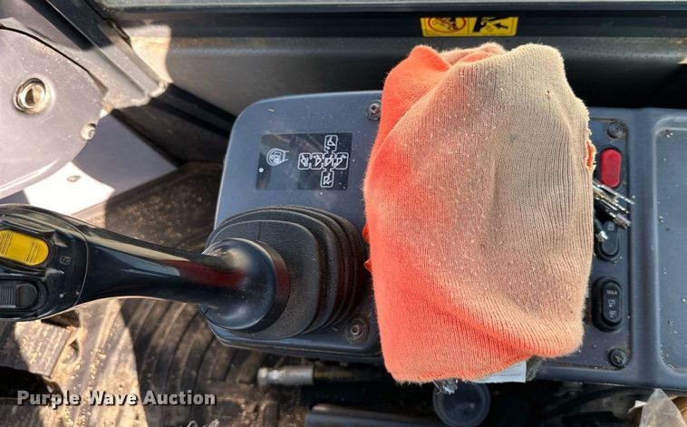 image for item OF9064 2016 Komatsu WA200-7  wheel loader