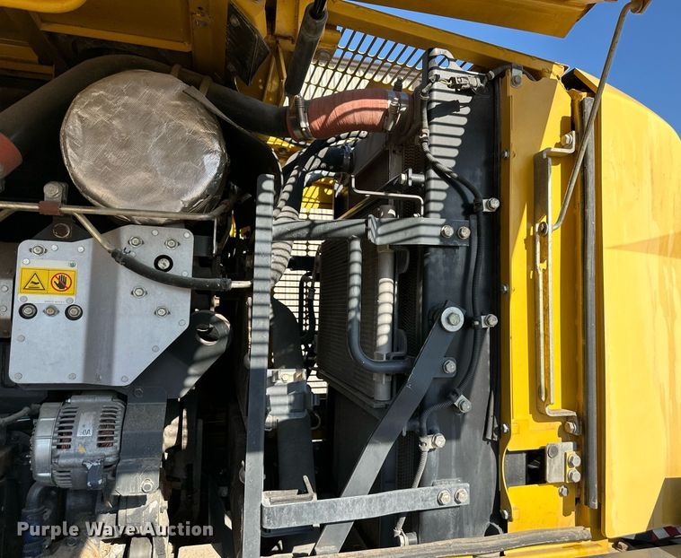 image for item OF9064 2016 Komatsu WA200-7  wheel loader