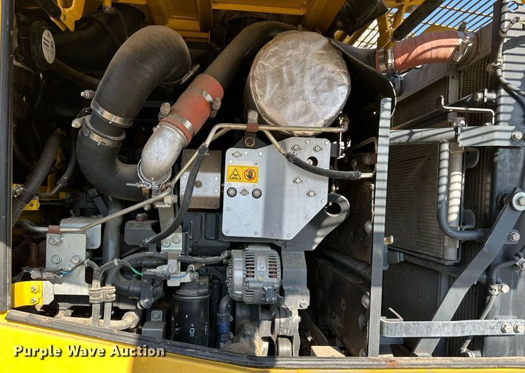 image for item OF9064 2016 Komatsu WA200-7  wheel loader