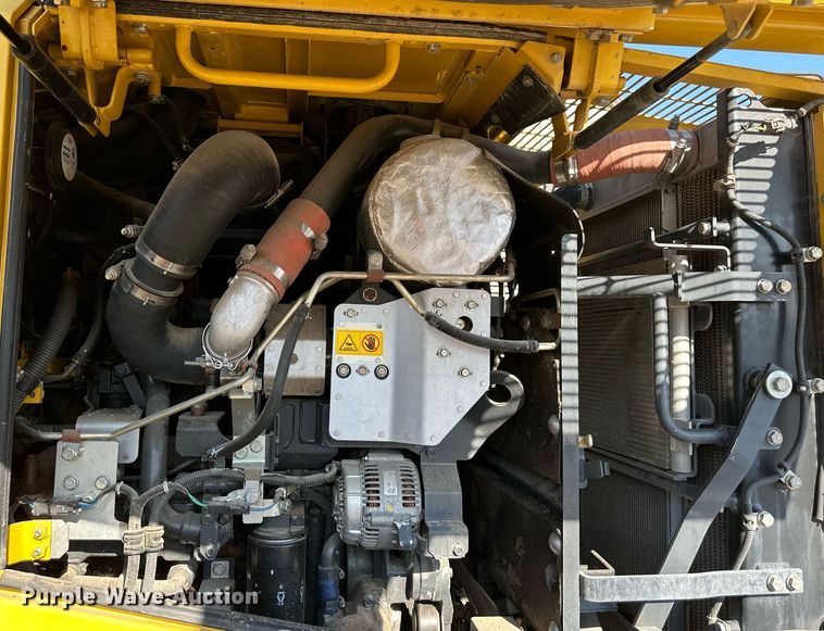 image for item OF9064 2016 Komatsu WA200-7  wheel loader