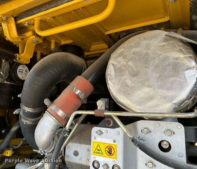 image for item OF9064 2016 Komatsu WA200-7  wheel loader