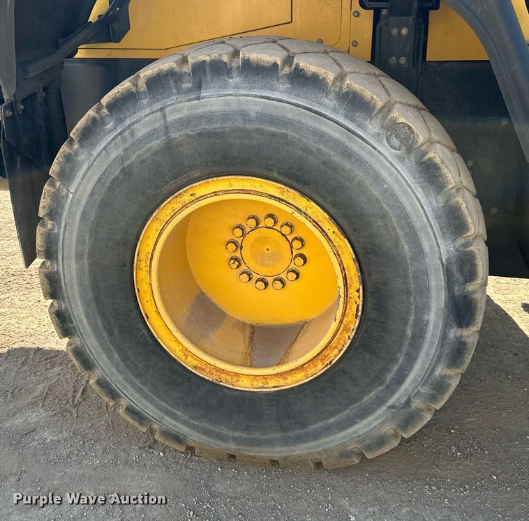 image for item OF9064 2016 Komatsu WA200-7  wheel loader
