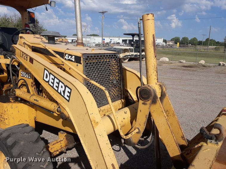 image for item OF9460 2001 John Deere 210LE  landscape tractor