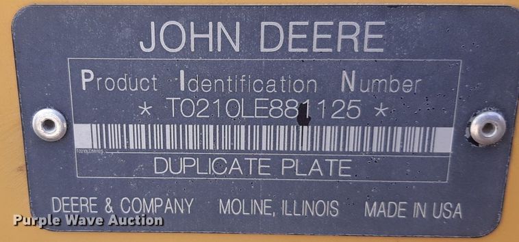 image for item OF9460 2001 John Deere 210LE  landscape tractor