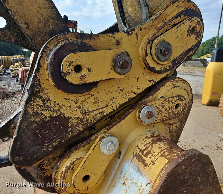 image for item OG9422 2018 Caterpillar 349FL  excavator