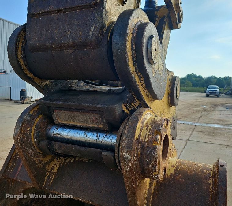 image for item OG9422 2018 Caterpillar 349FL  excavator