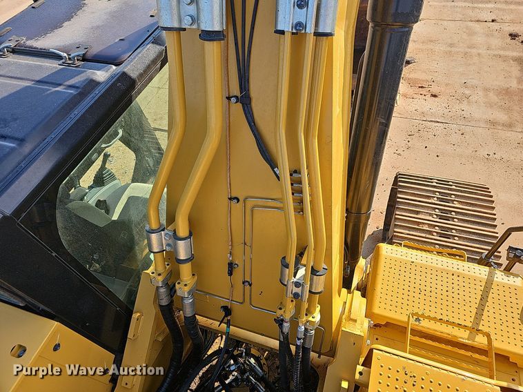 image for item OG9422 2018 Caterpillar 349FL  excavator