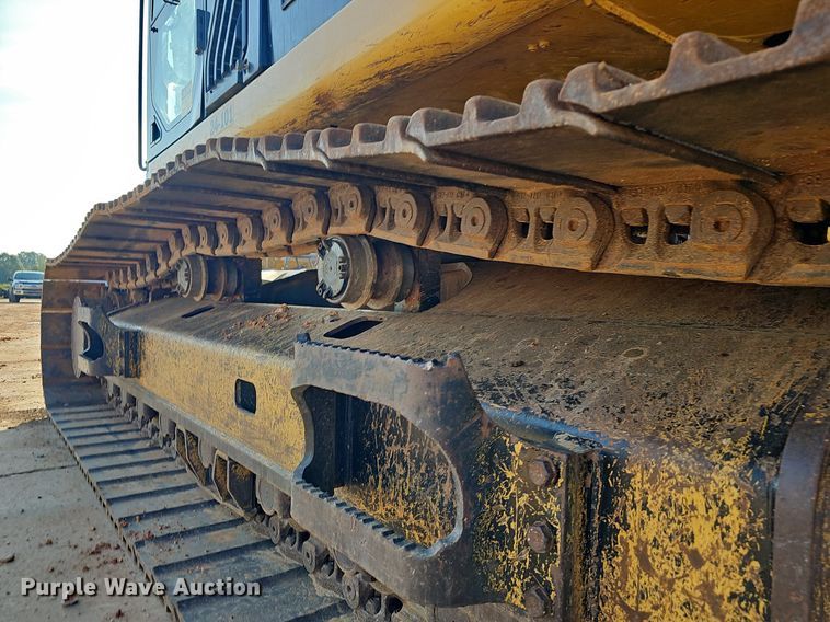 image for item OG9422 2018 Caterpillar 349FL  excavator