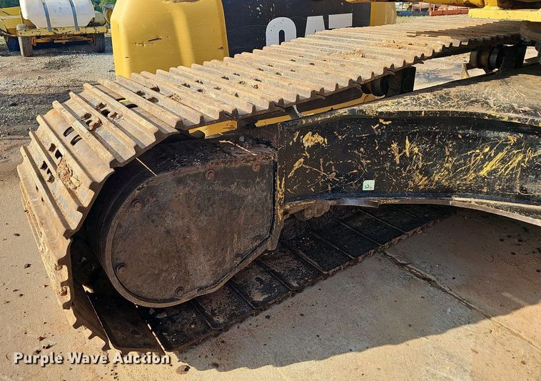 image for item OG9422 2018 Caterpillar 349FL  excavator