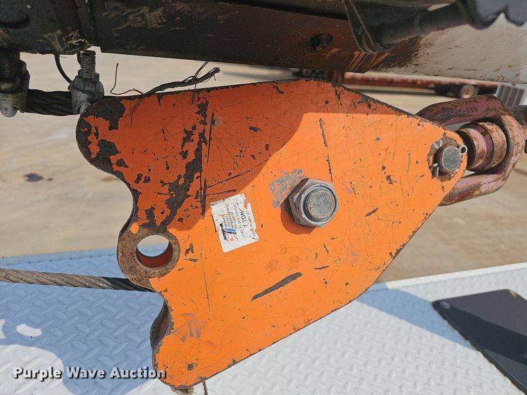 image for item OG9423 2004 Kenworth T300  utility / service truck