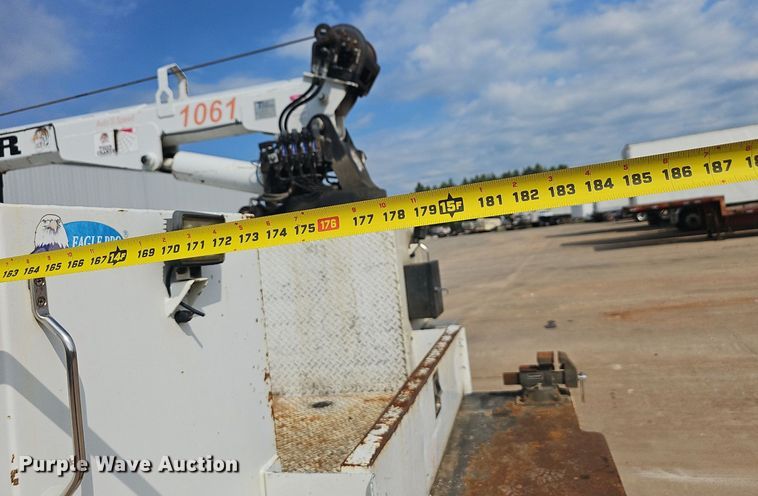 image for item OG9423 2004 Kenworth T300  utility / service truck