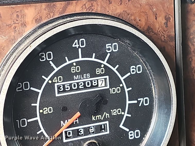 image for item OG9423 2004 Kenworth T300  utility / service truck