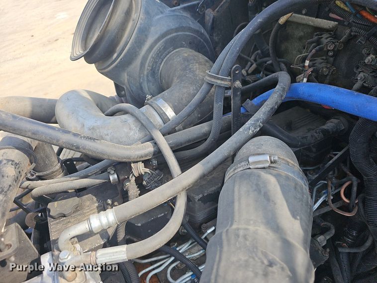 image for item OG9423 2004 Kenworth T300  utility / service truck