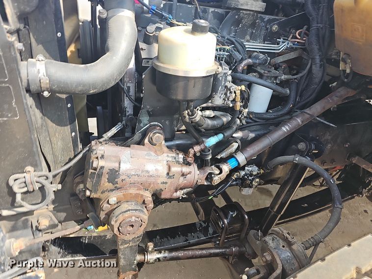 image for item OG9423 2004 Kenworth T300  utility / service truck