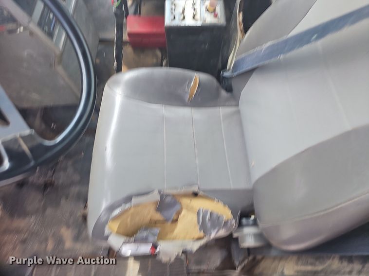 image for item OG9424 1995 Mack CH613  water truck