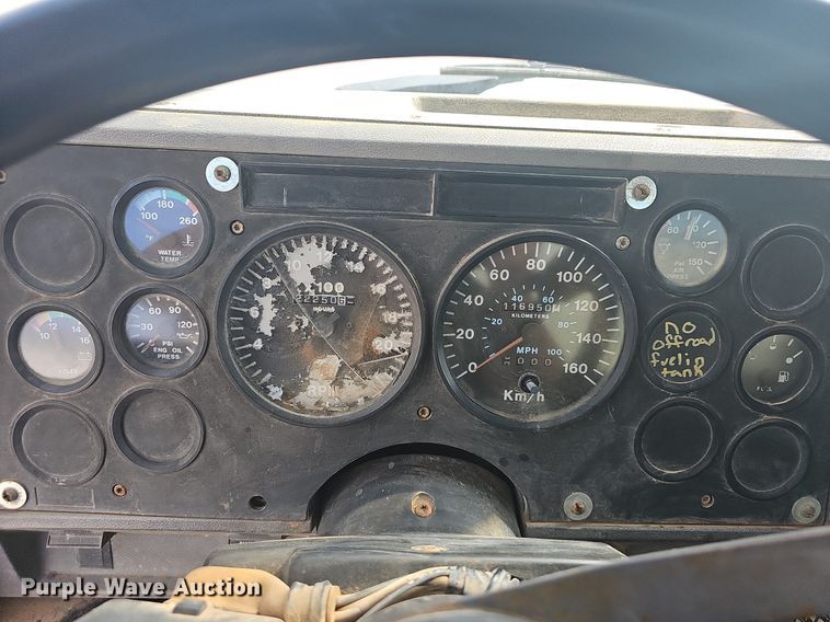 image for item OG9424 1995 Mack CH613  water truck