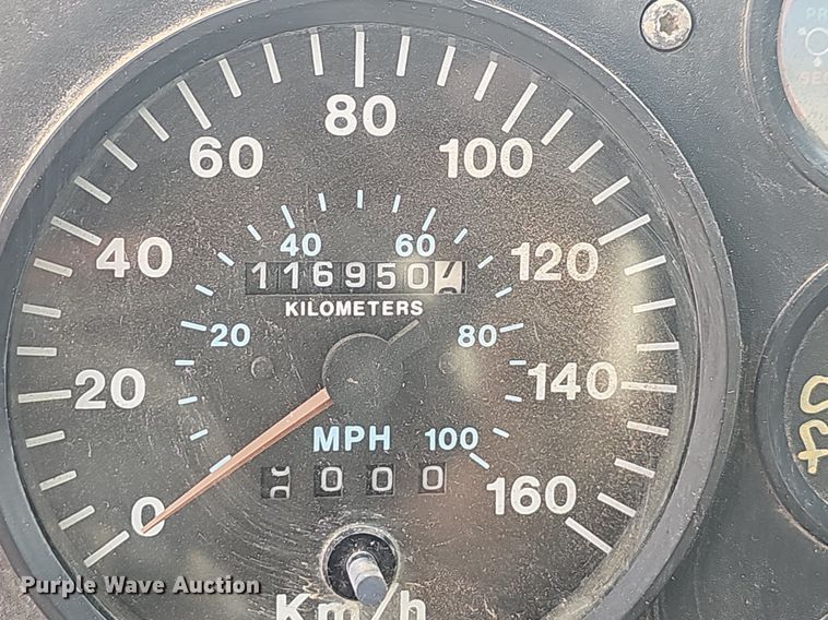 image for item OG9424 1995 Mack CH613  water truck