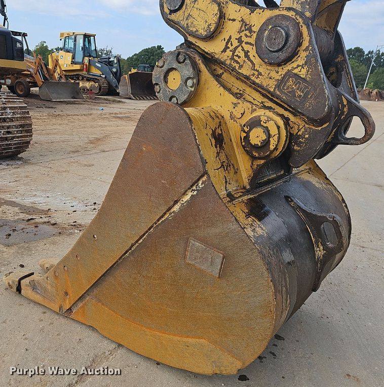 image for item OG9425 2016 Caterpillar 336FL  excavator