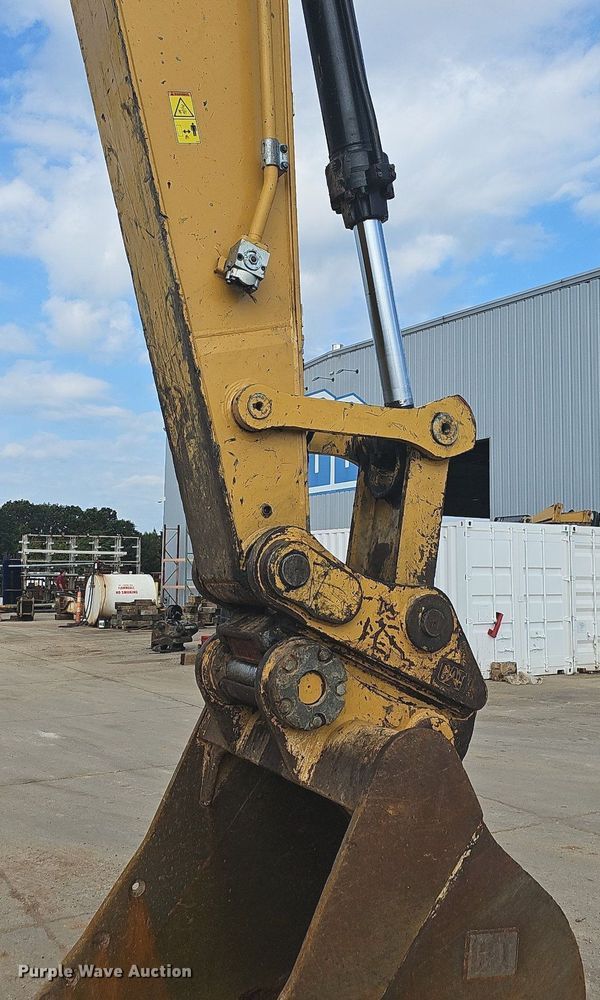 image for item OG9425 2016 Caterpillar 336FL  excavator