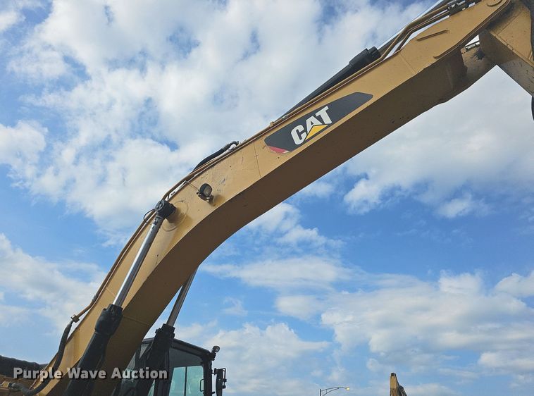 image for item OG9425 2016 Caterpillar 336FL  excavator