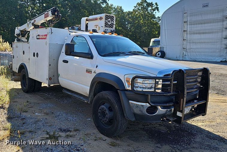 image for item OG9446 2008 Dodge Ram 5500HD  utility / service truck