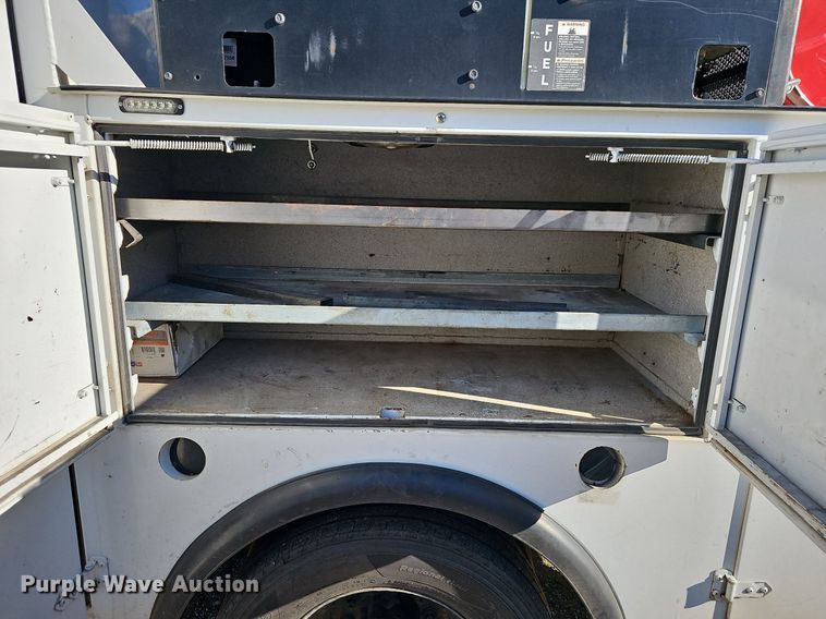 image for item OG9446 2008 Dodge Ram 5500HD  utility / service truck