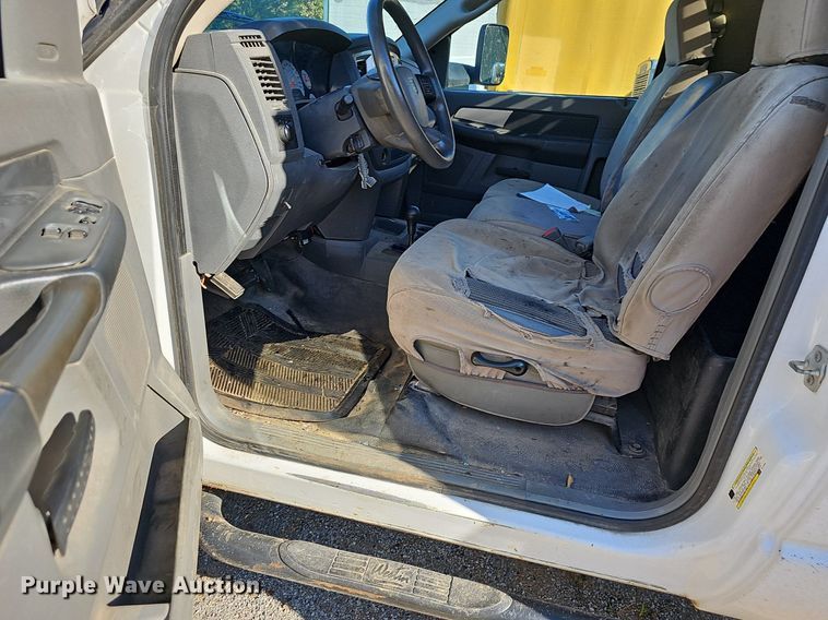 image for item OG9446 2008 Dodge Ram 5500HD  utility / service truck