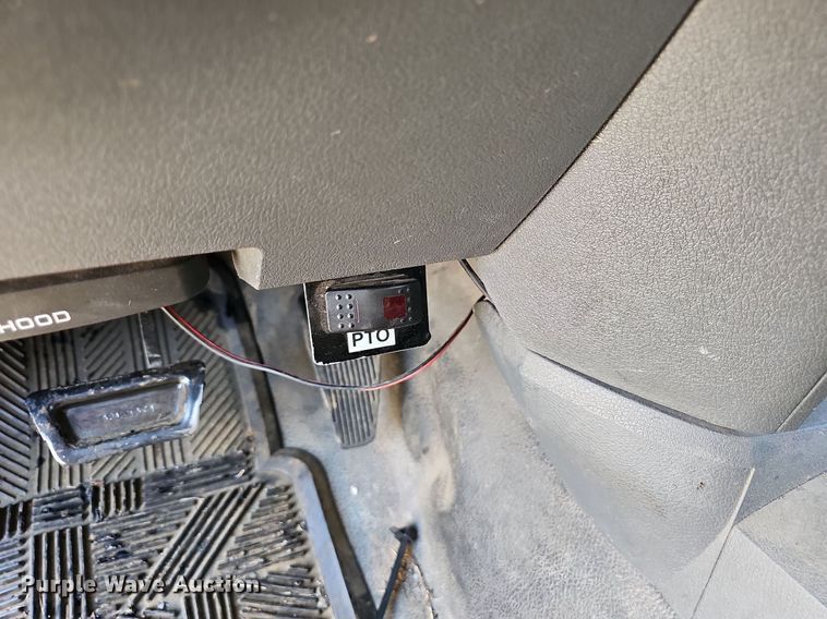 image for item OG9446 2008 Dodge Ram 5500HD  utility / service truck