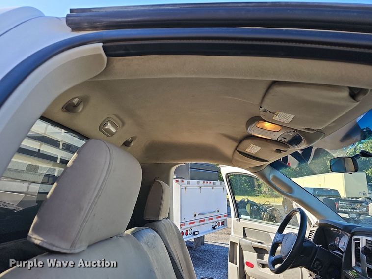 image for item OG9446 2008 Dodge Ram 5500HD  utility / service truck