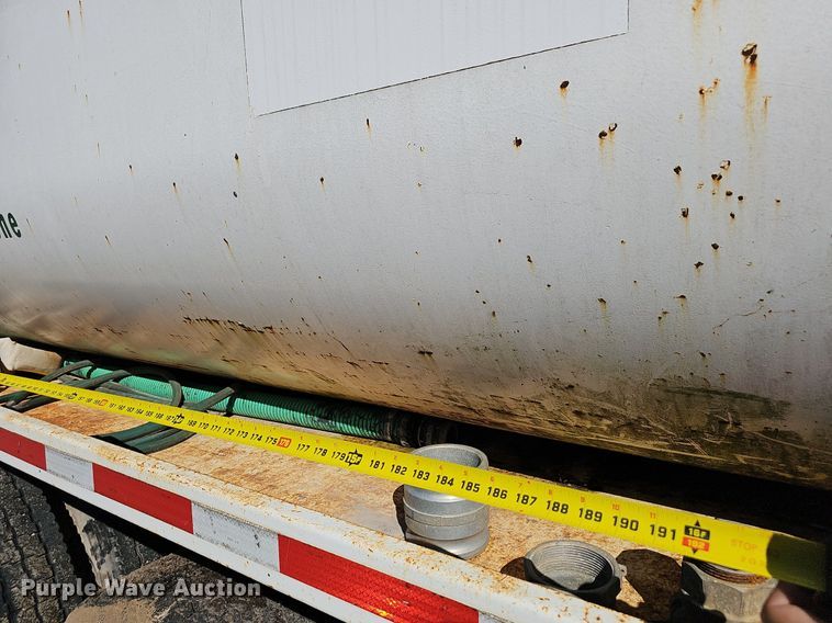 image for item OG9447 1987 Freigtliner FLC  water truck