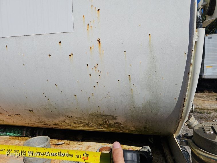 image for item OG9447 1987 Freigtliner FLC  water truck