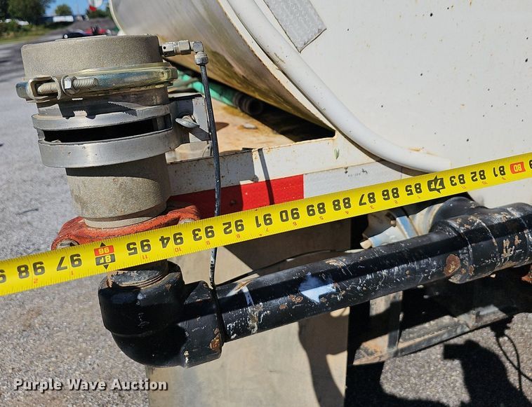 image for item OG9447 1987 Freigtliner FLC  water truck