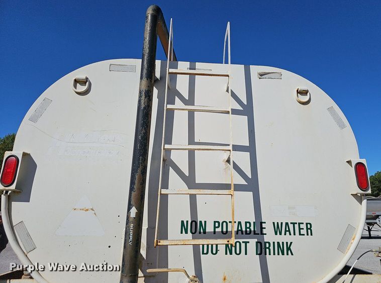 image for item OG9447 1987 Freigtliner FLC  water truck