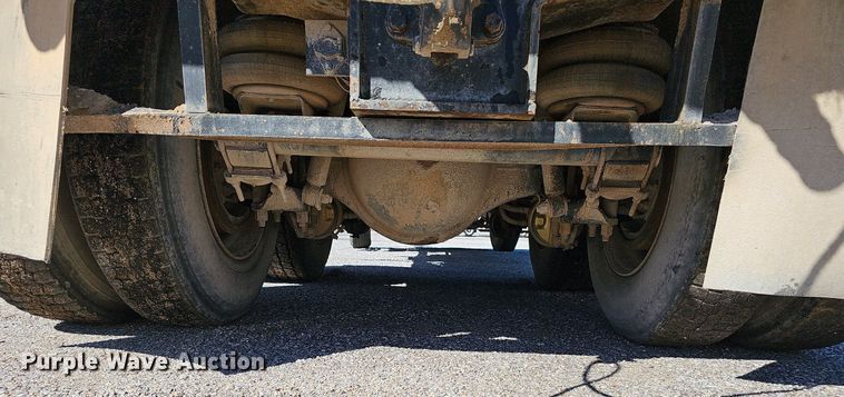 image for item OG9447 1987 Freigtliner FLC  water truck