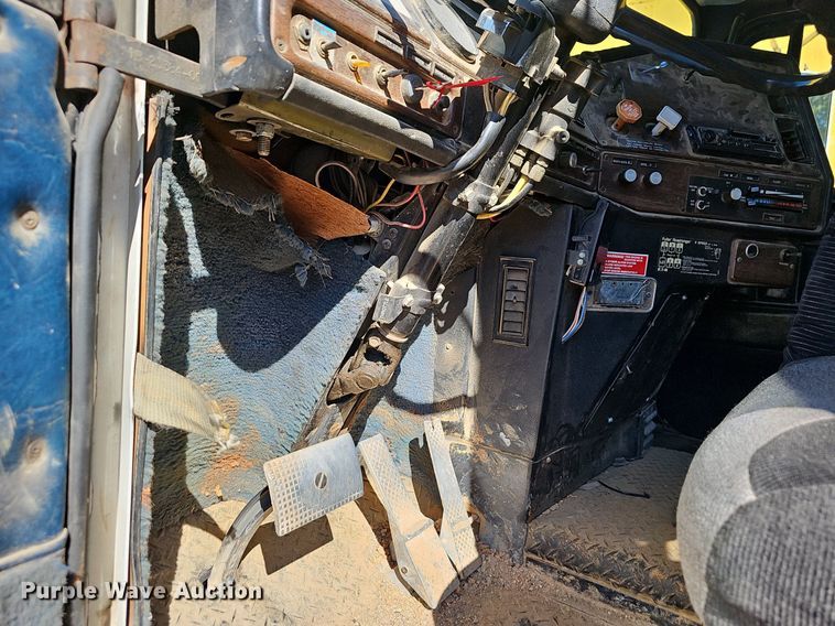 image for item OG9447 1987 Freigtliner FLC  water truck