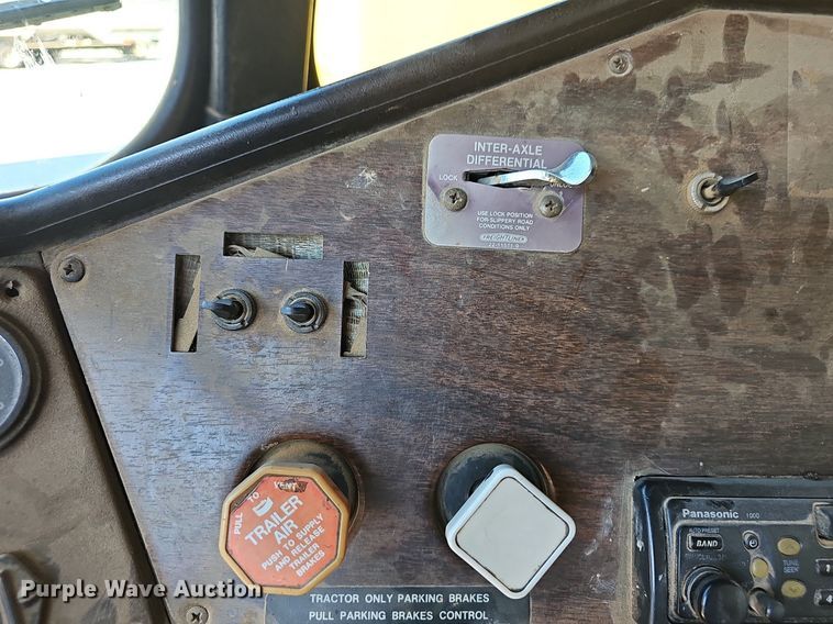 image for item OG9447 1987 Freigtliner FLC  water truck