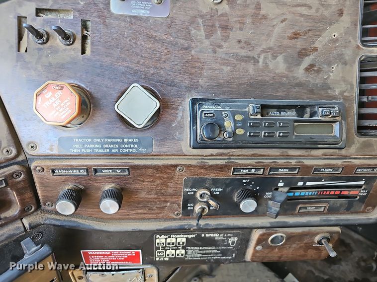 image for item OG9447 1987 Freigtliner FLC  water truck