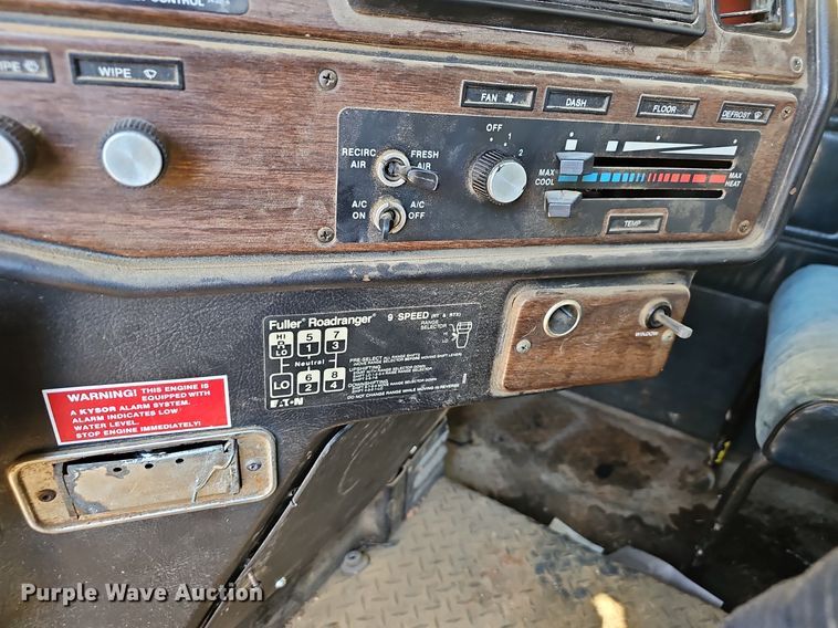 image for item OG9447 1987 Freigtliner FLC  water truck