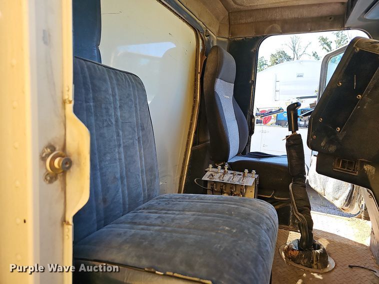 image for item OG9447 1987 Freigtliner FLC  water truck