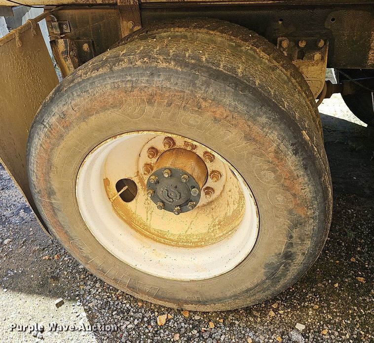 image for item OG9447 1987 Freigtliner FLC  water truck