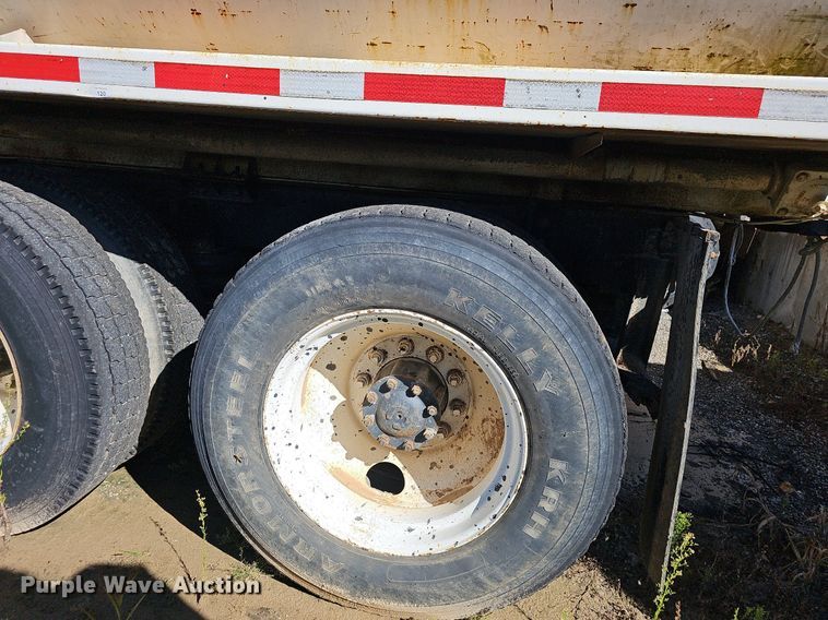 image for item OG9447 1987 Freigtliner FLC  water truck