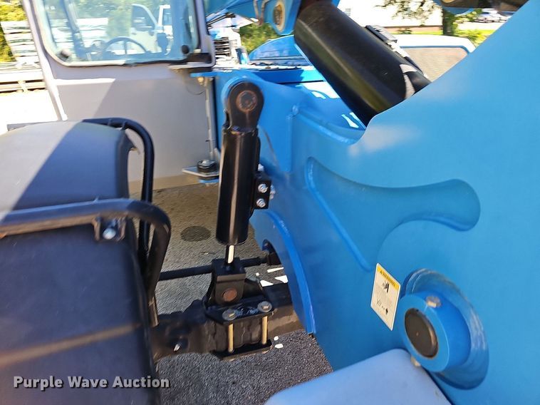 image for item OG9449 2014 Genie GTH844  telehandler