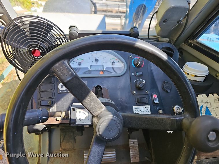 image for item OG9449 2014 Genie GTH844  telehandler