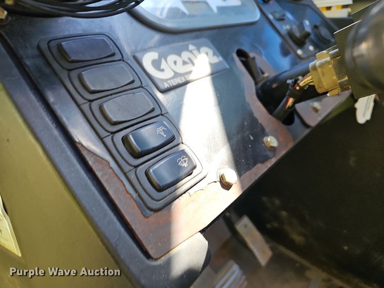 image for item OG9449 2014 Genie GTH844  telehandler