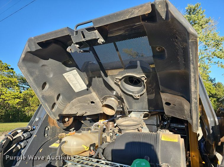 image for item OG9450 2021 John Deere 333G  tracked skid steer loader