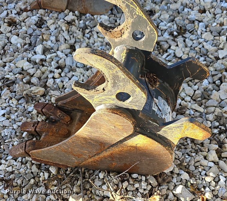 image for item OG9452 2019 John Deere 35G  mini excavator