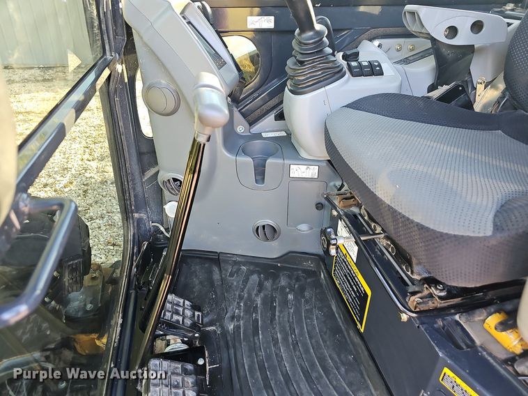 image for item OG9452 2019 John Deere 35G  mini excavator