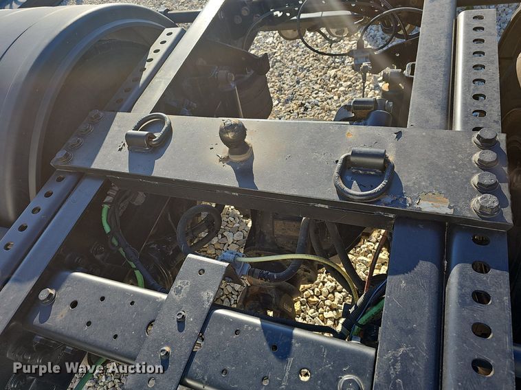 image for item OG9453 2011 International DuraStar 4400  semi truck