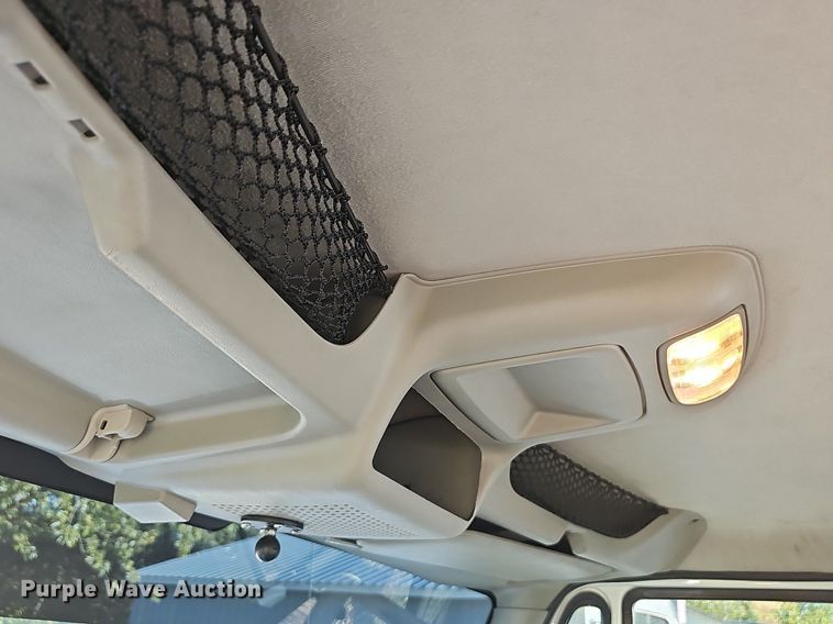 image for item OG9453 2011 International DuraStar 4400  semi truck